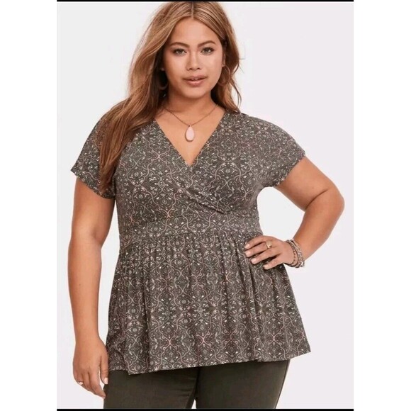 Torrid Super Soft Surplice Dolman Babydoll Tee Size 4 Tie Back Knit Top - Picture 1 of 6